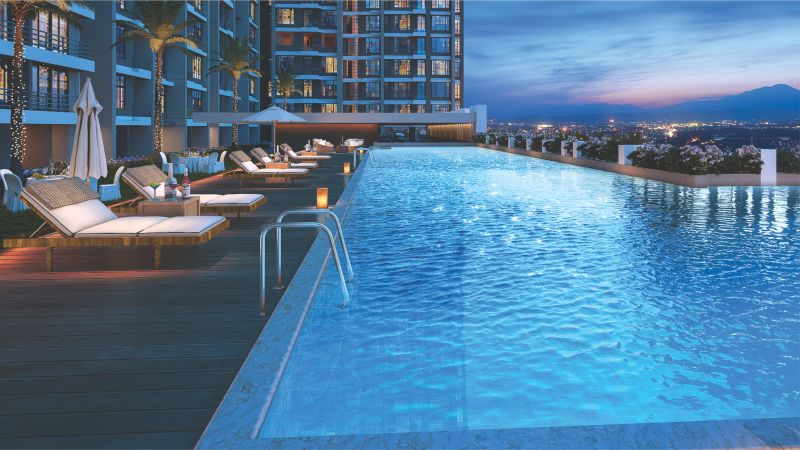 Rooftop Infinity Pool